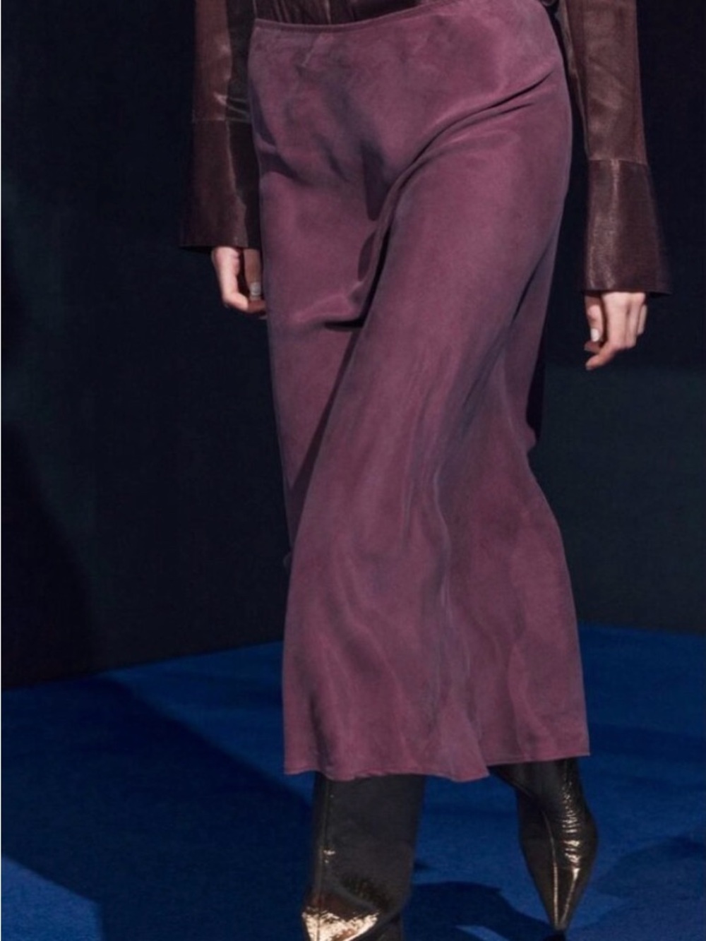 ZARA SATIN EFFECT MIDI SKIRT ZW COLLECTION EGGPLANT SMALL